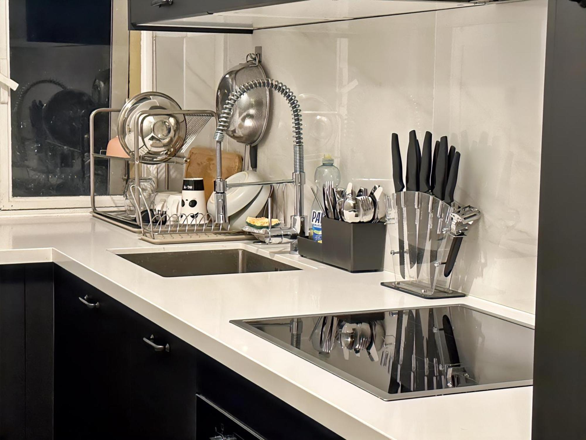 Cozy 3 Bedroom Apartment Dans Republique Paris Dış mekan fotoğraf